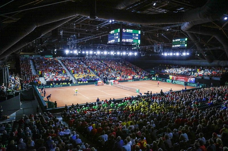 Court de tennis pour tournoi dans ING Arena